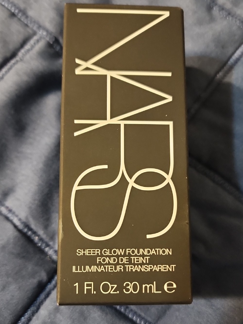 NARS Sheer Glow Foundation - Deep 2 New Caledonia